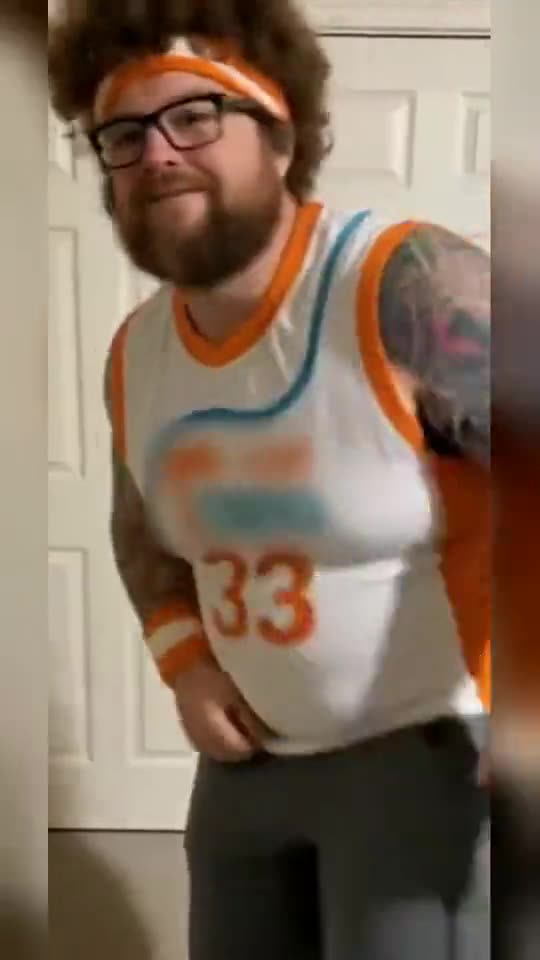 Wipe Me Down Dance AI — AI meme template preview
