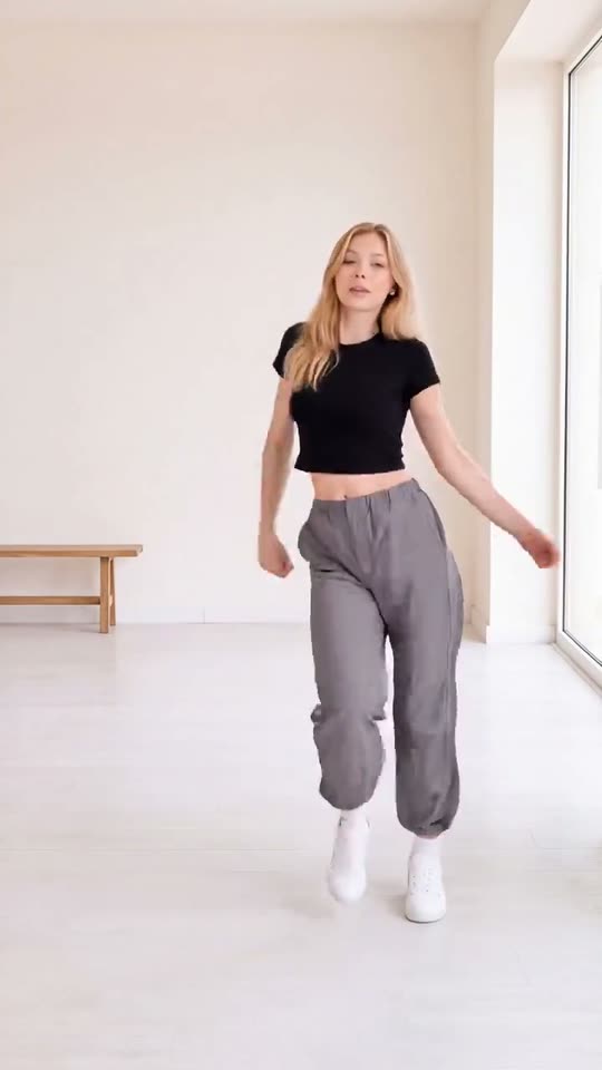 Wyw My Sweetie Dance AI: Do the Come Back and Back Trend — AI meme template preview